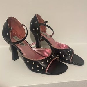 Steve Madden polka dot heels. Brand new. No tags, never worn